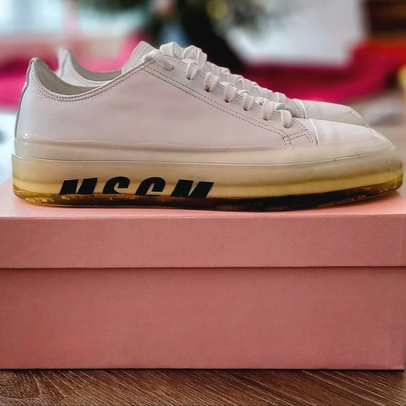 *SOLD*MSGM Oversized Sole Sneaker Italian Leather EUC sz 40 EU $600 Retail - Picture 1 of 9